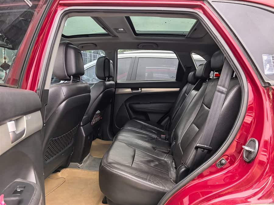 Kia Sorento 2010 immagine di auto #10