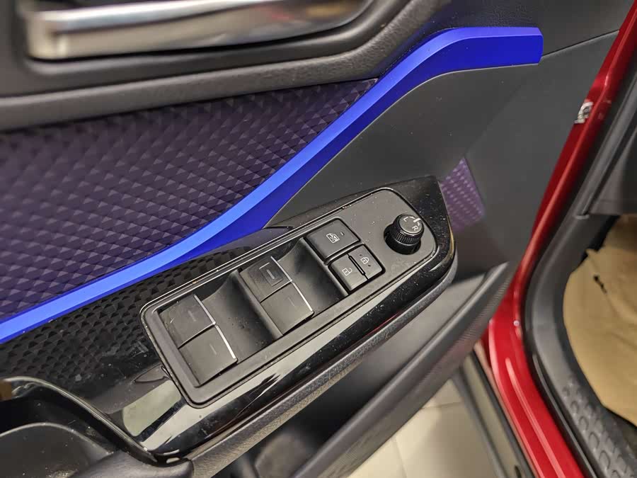 Toyota Izoa 2018 car image #10