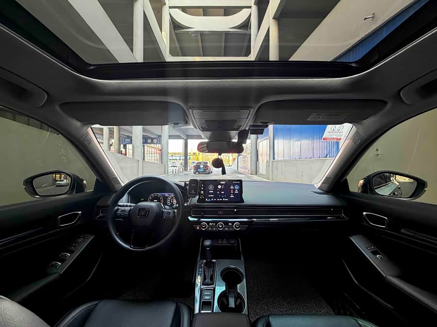 Honda Civic 2025 صورة سيارة #10
