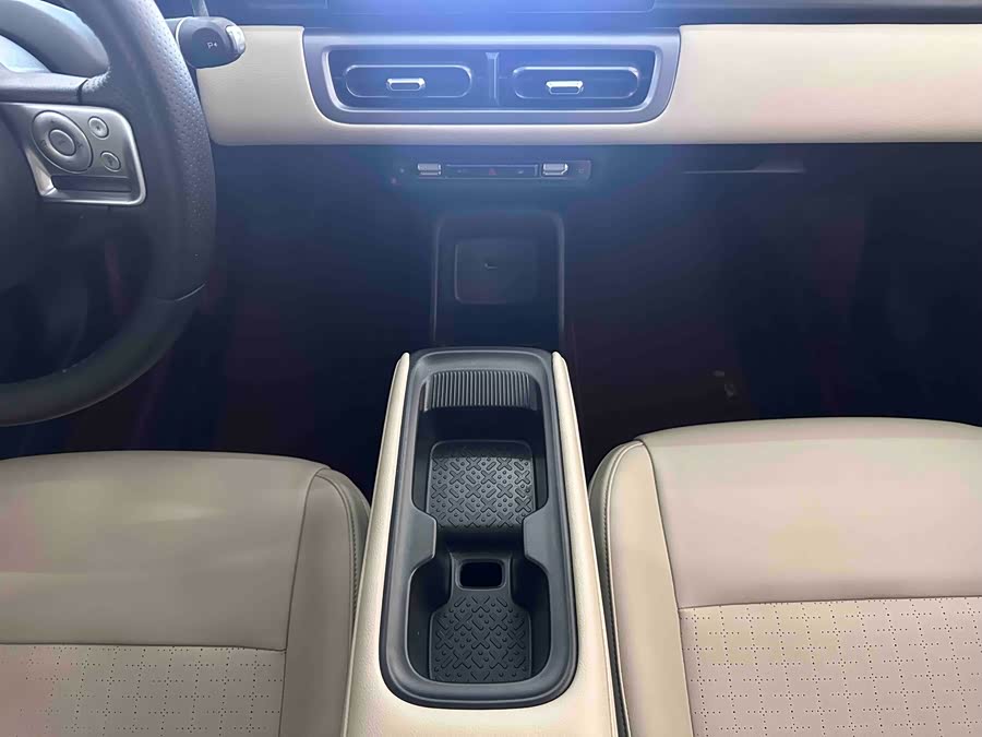 Wuling Binguo PLUS 2024 immagine di auto #10