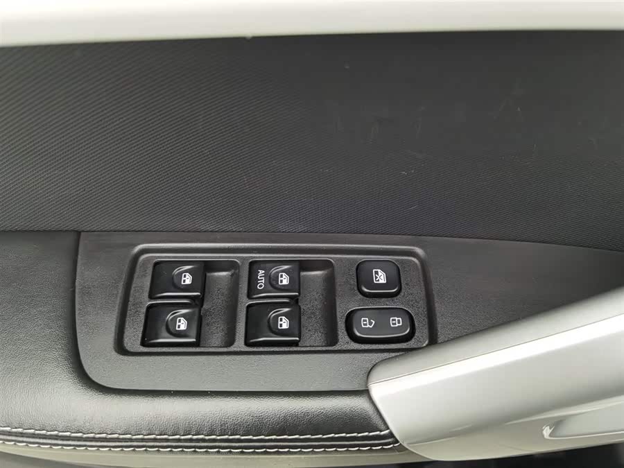 JAC 2016 imagem de carro #10