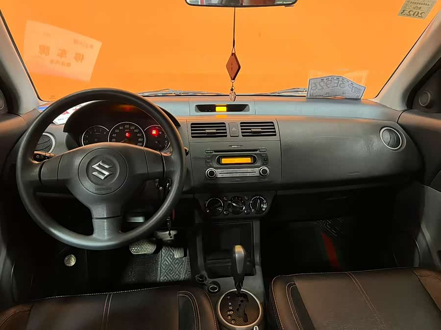 Suzuki Swift 2015 #10 Suzuki Swift 2015 car image #10