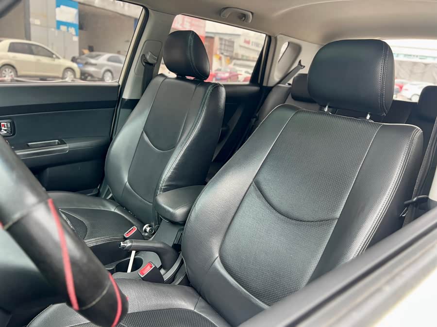 Kia Soul 2011 immagine di auto #10