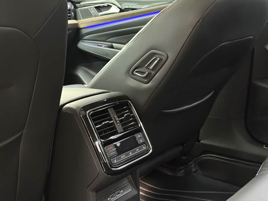 Volkswagen Passat 2018 car image #10