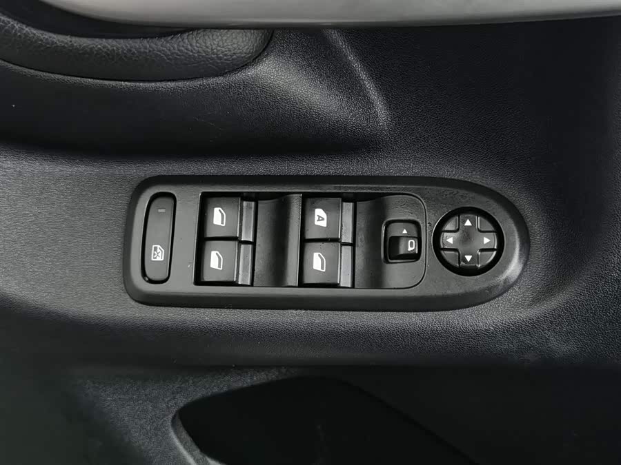 Citroen C3-XR 2016 car image #10