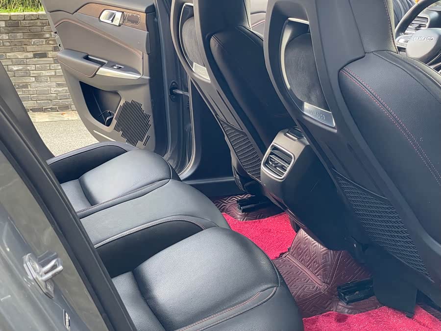 Lynk & Co 02 2019 #10 Lynk & Co 02 2019 car image #10