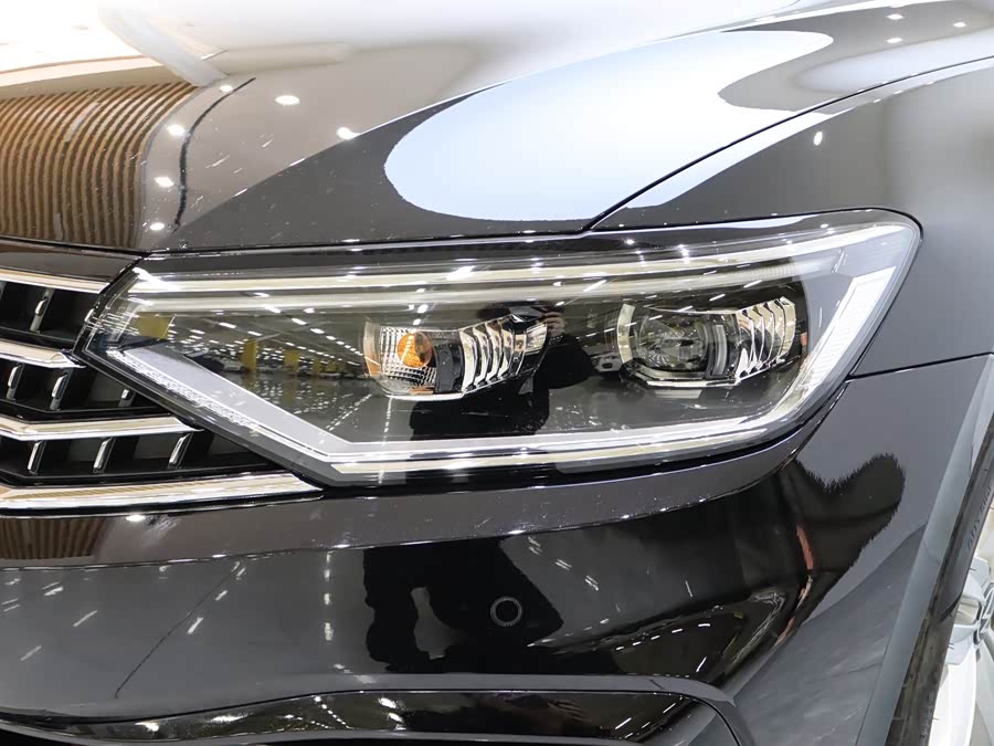 Volkswagen Magotan 2025 immagine di auto #10