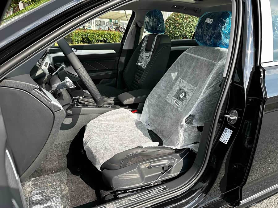 Volkswagen Magotan 2026 car image #10