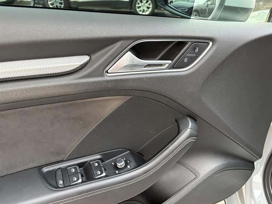 Audi RS 3 2017 صورة سيارة #10