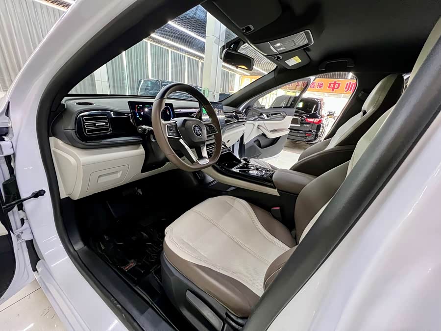 BYD Qin Plus 2024 صورة سيارة #10