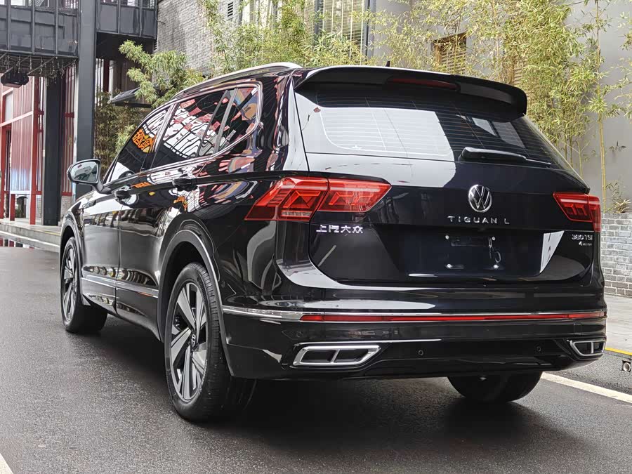 Volkswagen Tiguan L 2023 #10 Volkswagen Tiguan L 2023 car image #10