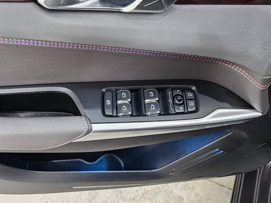Lynk & Co 02 2021 car image #10