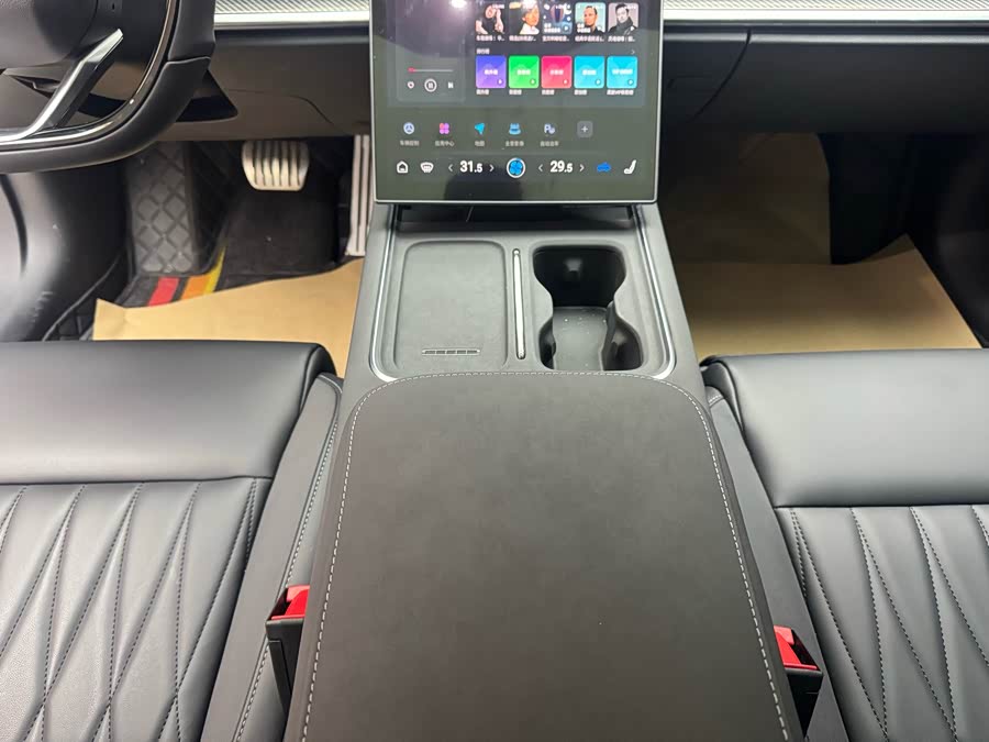 Neta S Shooting Brake 2025 car image #10