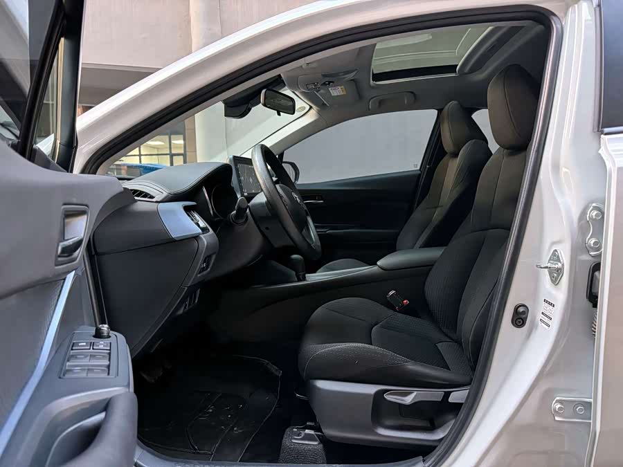 Toyota Izoa 2023 car image #10