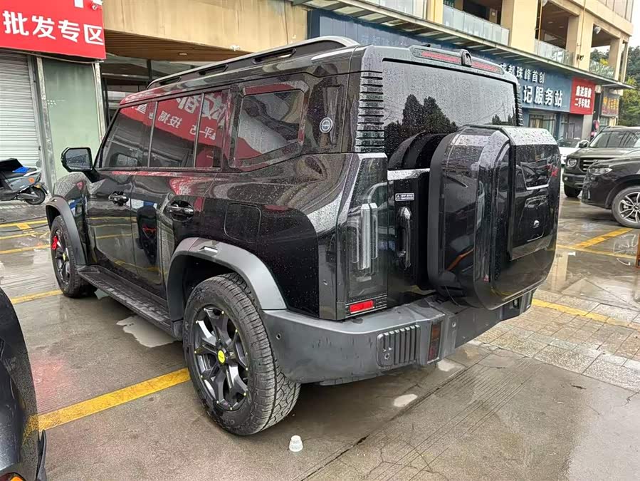 Jetour Traveller 2023 car image #10