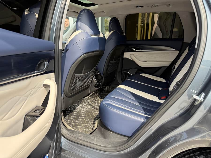 GEELY Monjaro 2023 car image #10