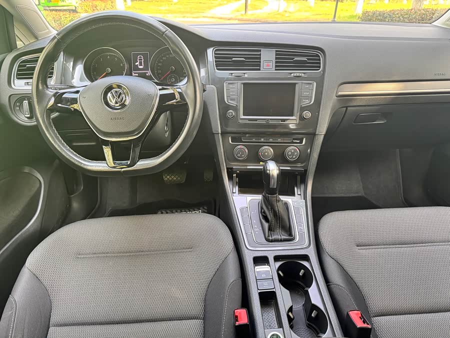 Volkswagen Golf 2017 #10 Volkswagen Golf 2017 car image #10