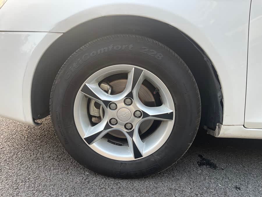 GEELY Emgrand Classic 2014 car image #10