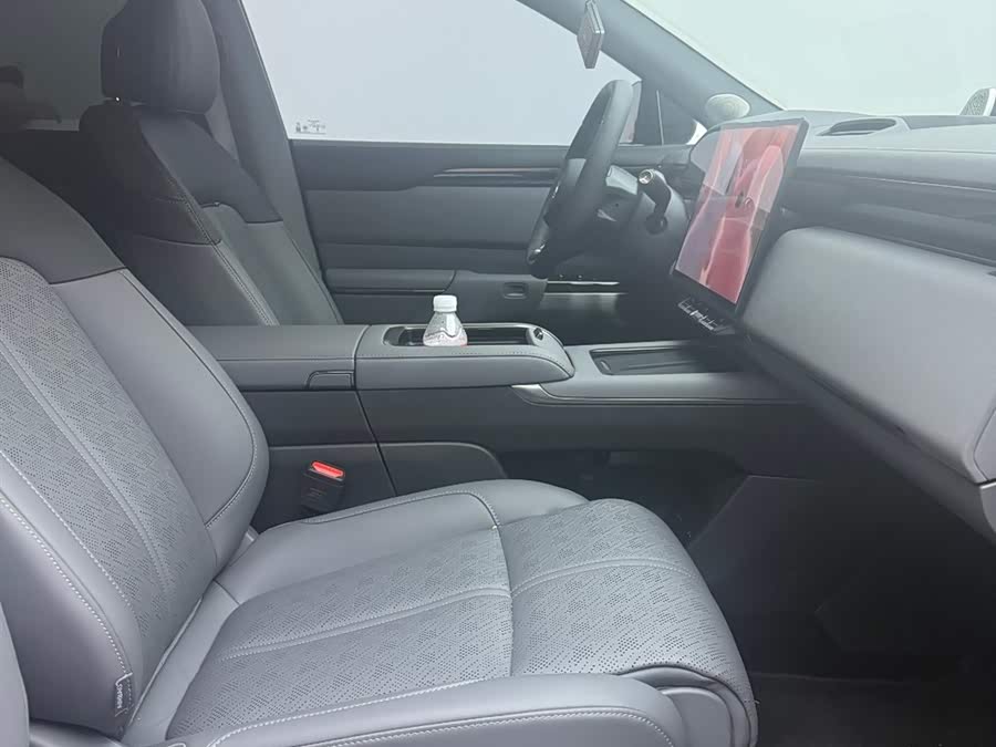 Zeekr 7X 2025 car image #10