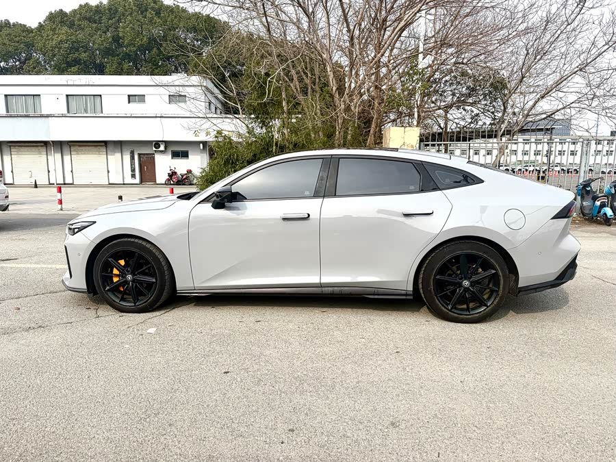 Changan UNI-V 2021 изображение автомобиля #10