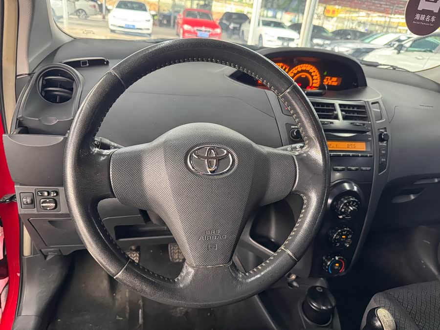 Toyota Yaris 2008 car image #10