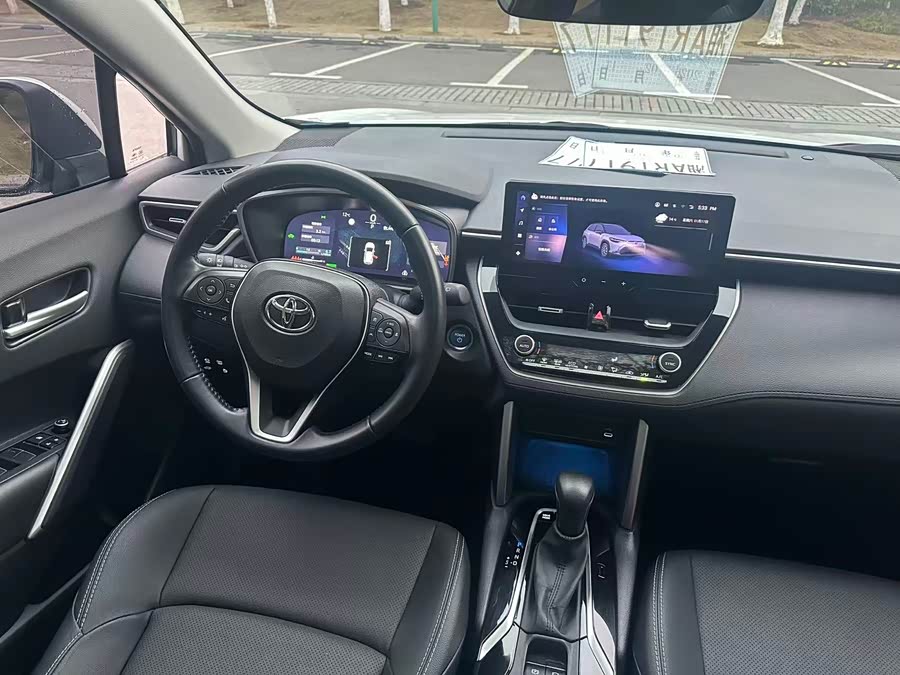 Toyota Frontlander 2023 car image #10