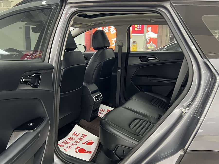 起亚 狮铂拓界 2023 汽车图片 #10