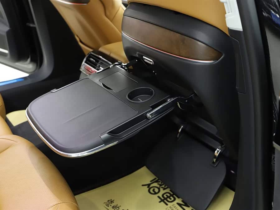 Audi A8 2022 imagen de coche #10