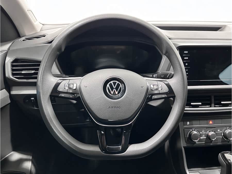 Volkswagen T-Cross 2023 car image #10