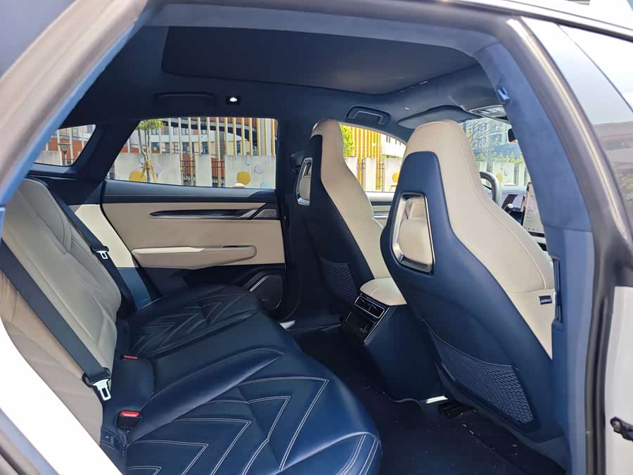 极氪 极氪001 2022 汽车图片 #10