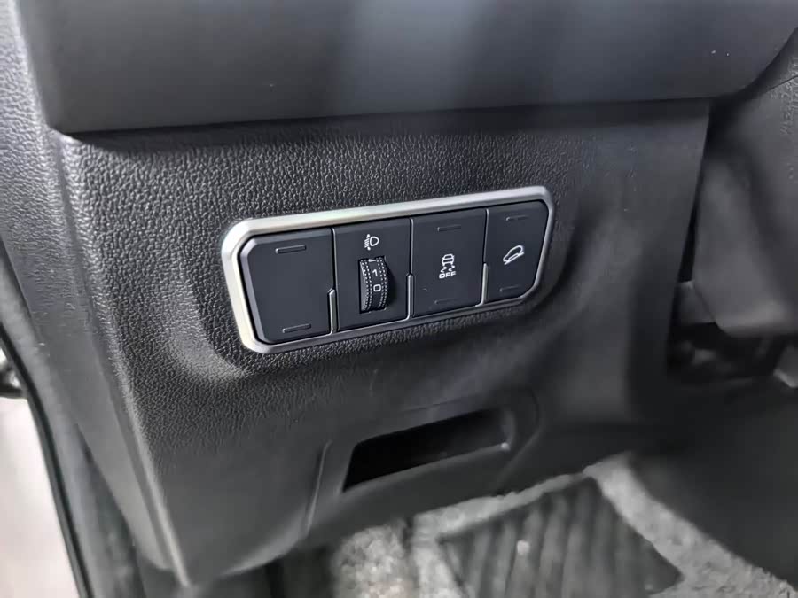 Haval M6 2021 #10 Haval M6 2021 car image #10