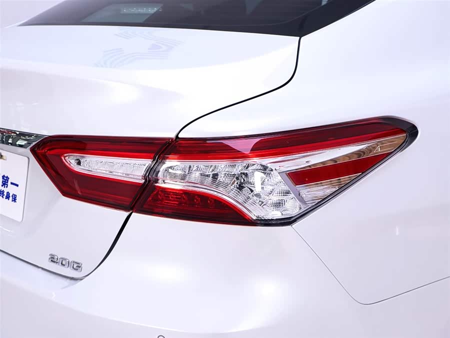 Toyota Camry 2022 car image #10