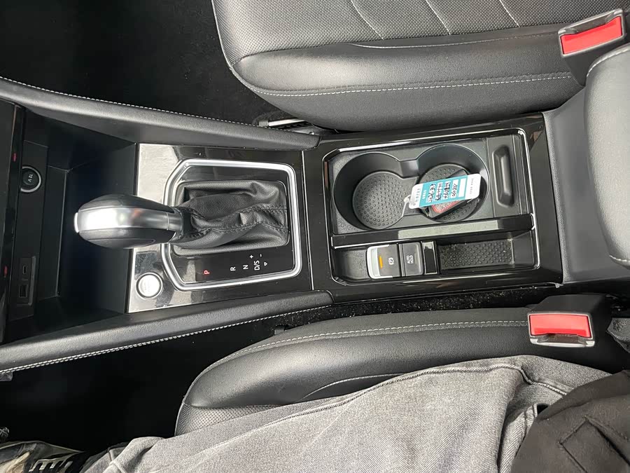 Jetta VS5 2023 imagen de coche #10