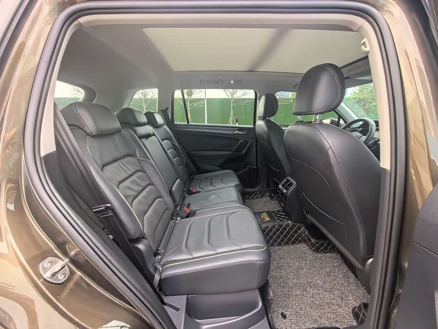 Volkswagen Tiguan L 2020 #10 Volkswagen Tiguan L 2020 car image #10