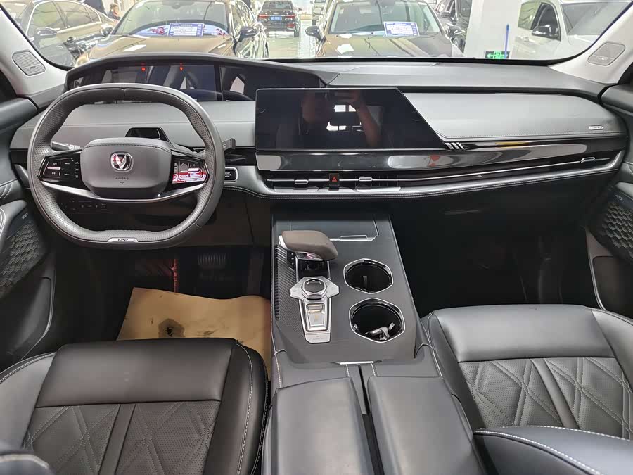 Changan UNI-K iDD 2023 car image #10