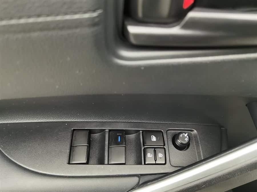 Toyota Corolla Cross 2023 car image #10