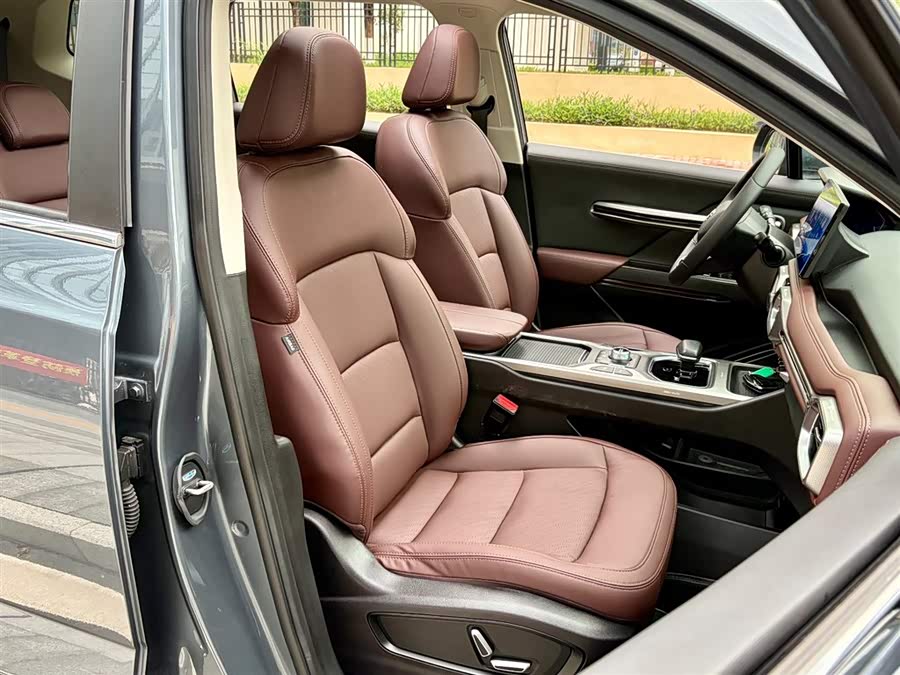 GEELY Okavango 2022 immagine di auto #10