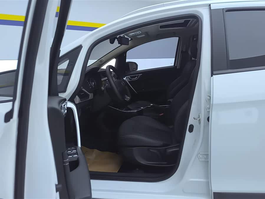 GEELY 2020 car image #10