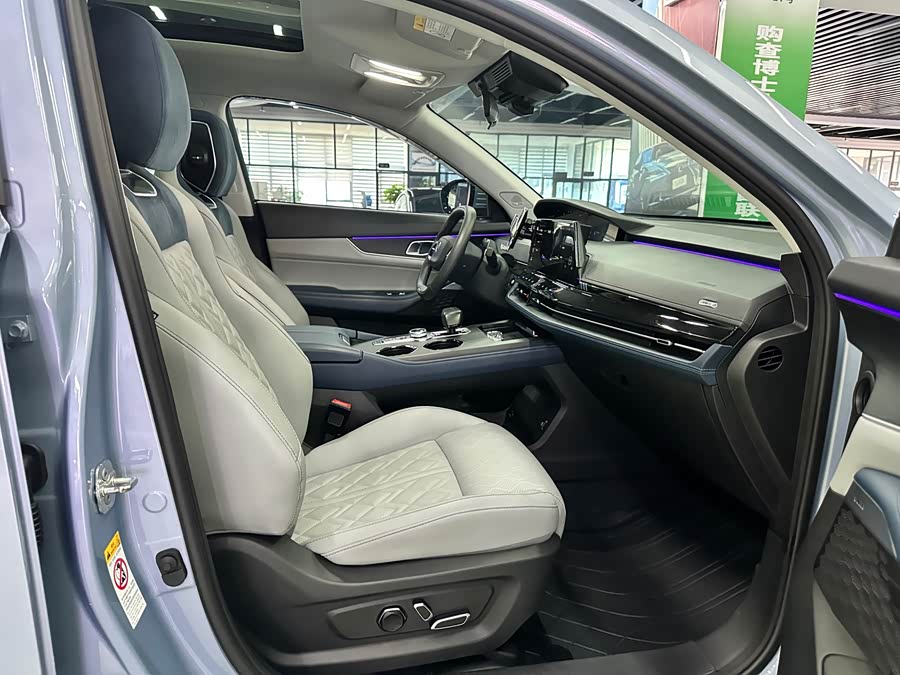 Changan UNI-K iDD 2022 car image #10