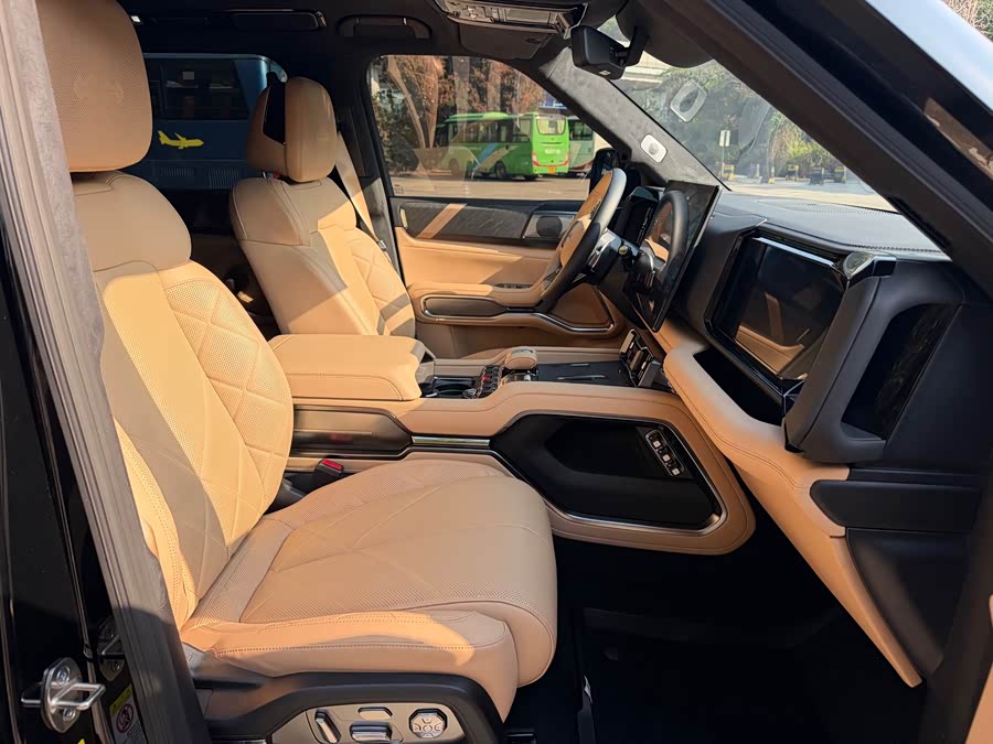 FangChengBao Leopard 8 2025 immagine di auto #10