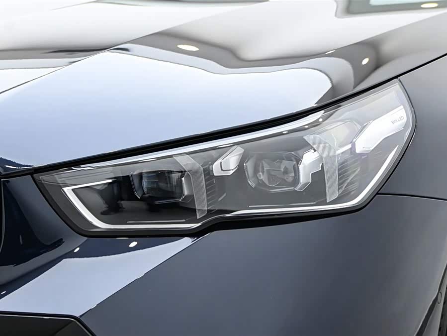 BMW 5 Series 2025 car image #10