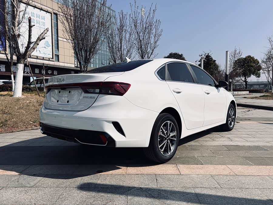 Kia K3 2026 изображение автомобиля #10