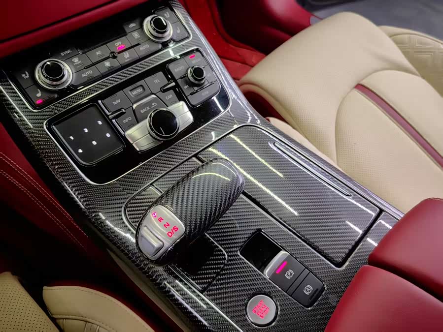 Audi A8 2011 imagen de coche #10