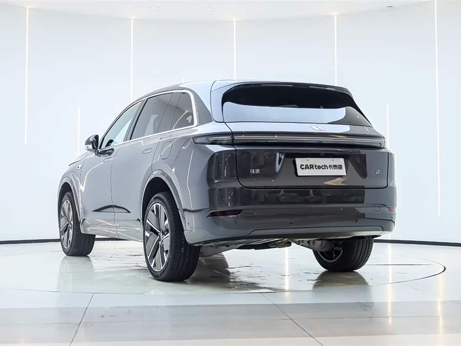 Li L7 2025 immagine di auto #10