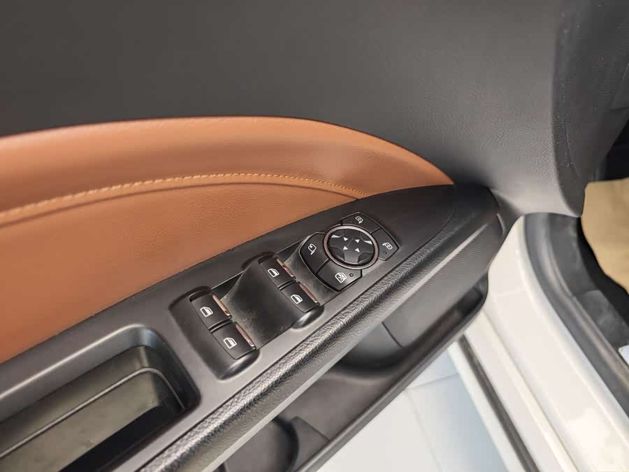 Ford Mondeo 2018 imagem de carro #10