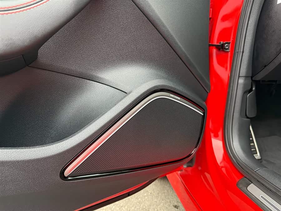 Audi RS 3 2019 imagem de carro #10