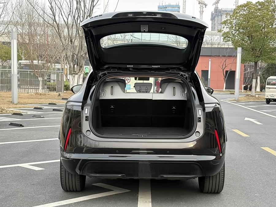 Avatr 07 2025 car image #10