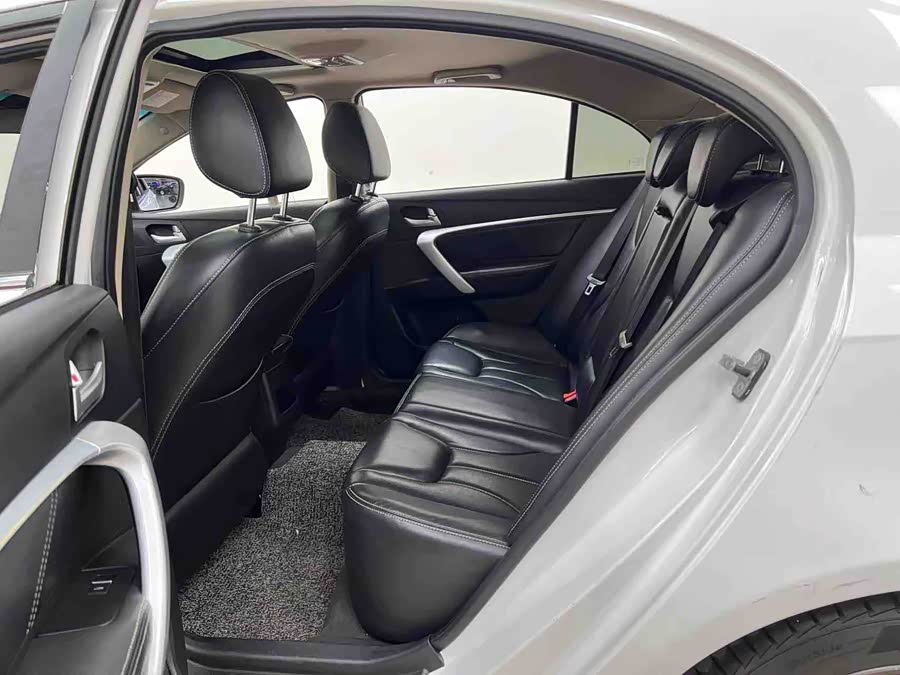 GEELY Emgrand 2016 #10 GEELY Emgrand 2016 car image #10