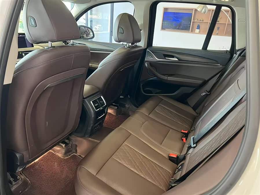 BMW X3 2022 immagine di auto #10