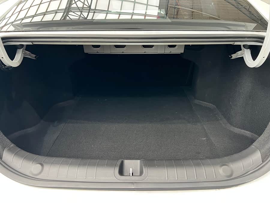 GEELY Emgrand L 2022 imagem de carro #10